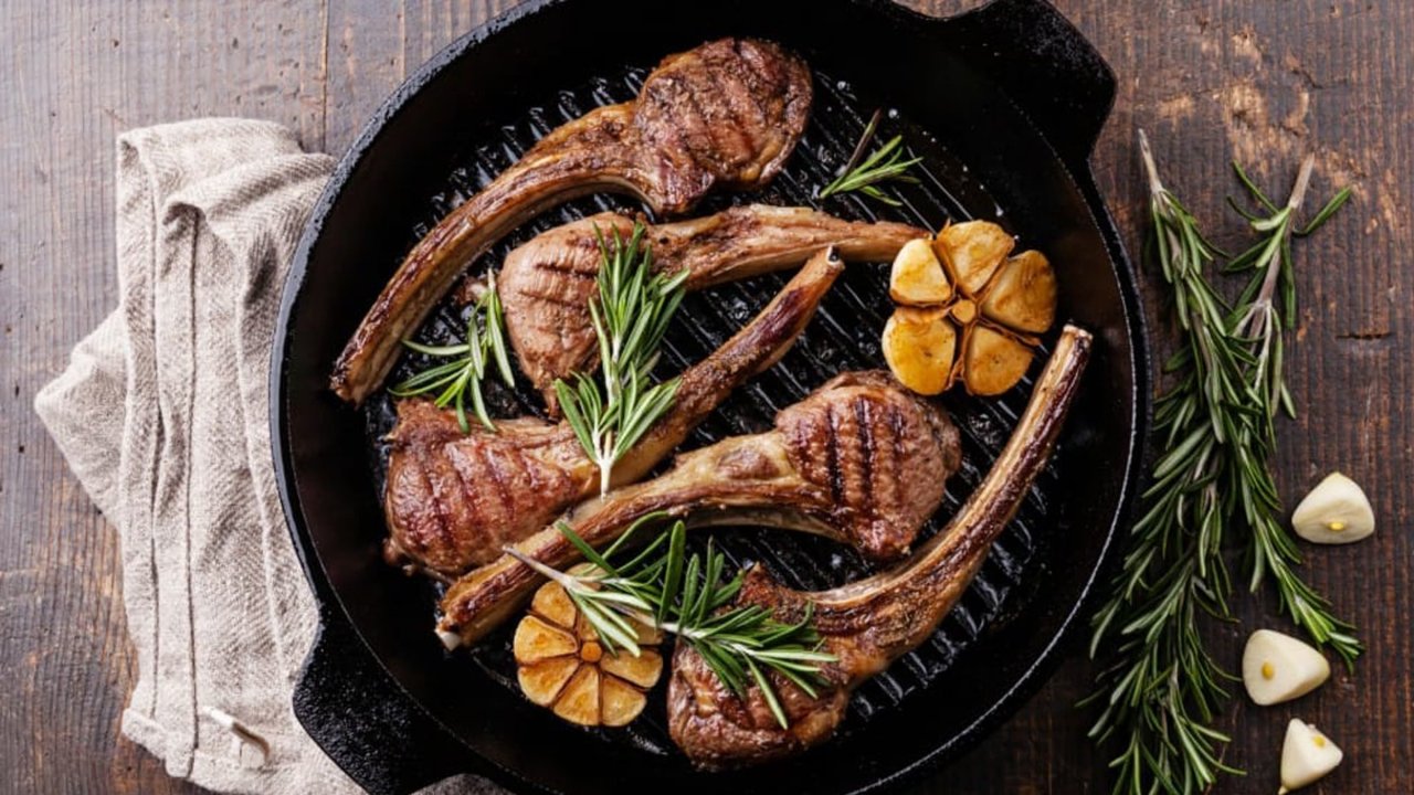 Rosemary Red Wine Lamb Cutlets CSR Sugar